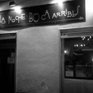La Noche Boca Arriba
