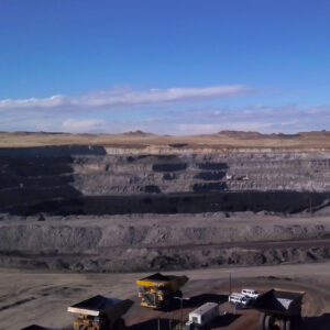 ELENA LAVELLÉS Expanded Stratigraphy