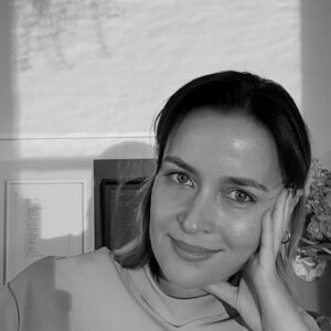 RAQUEL SCHEFER
