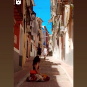 MARINA PAREDES – YACOUN MARCHANTE Verano Naranja